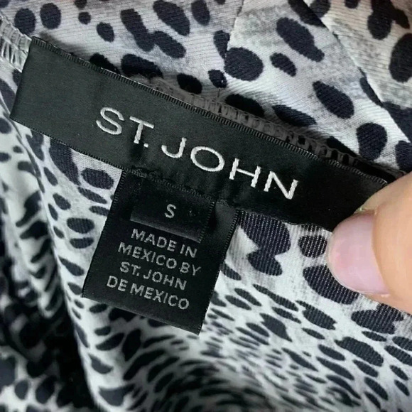 St. John top sz S black gray Leopard print long sleeve mock turtleneck stretch - Picture 6 of 10